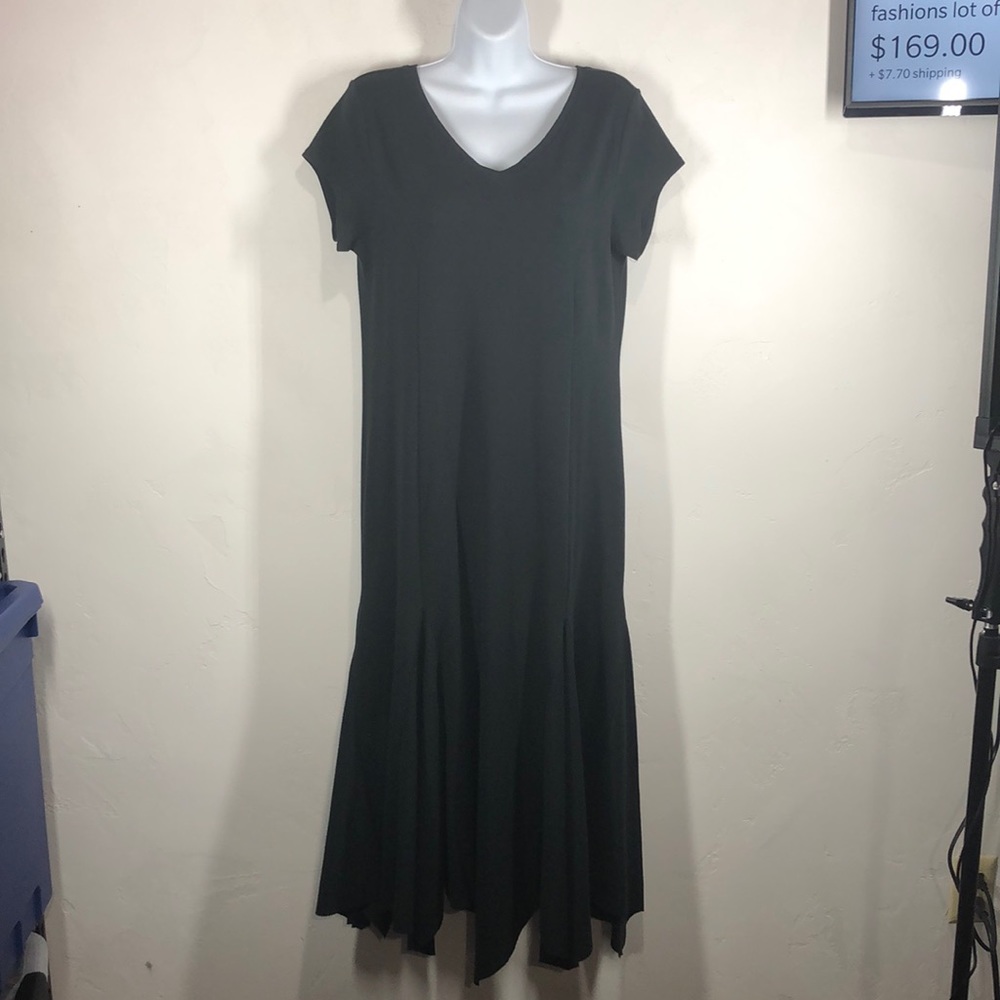 Peruvian Connection black dress size medium